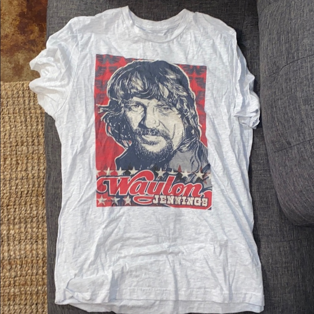 Graphic tee